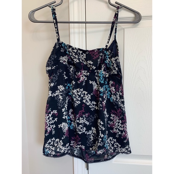 Esprit Tank - Picture 2 of 2